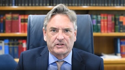 The modern expert: personal insights and current issues